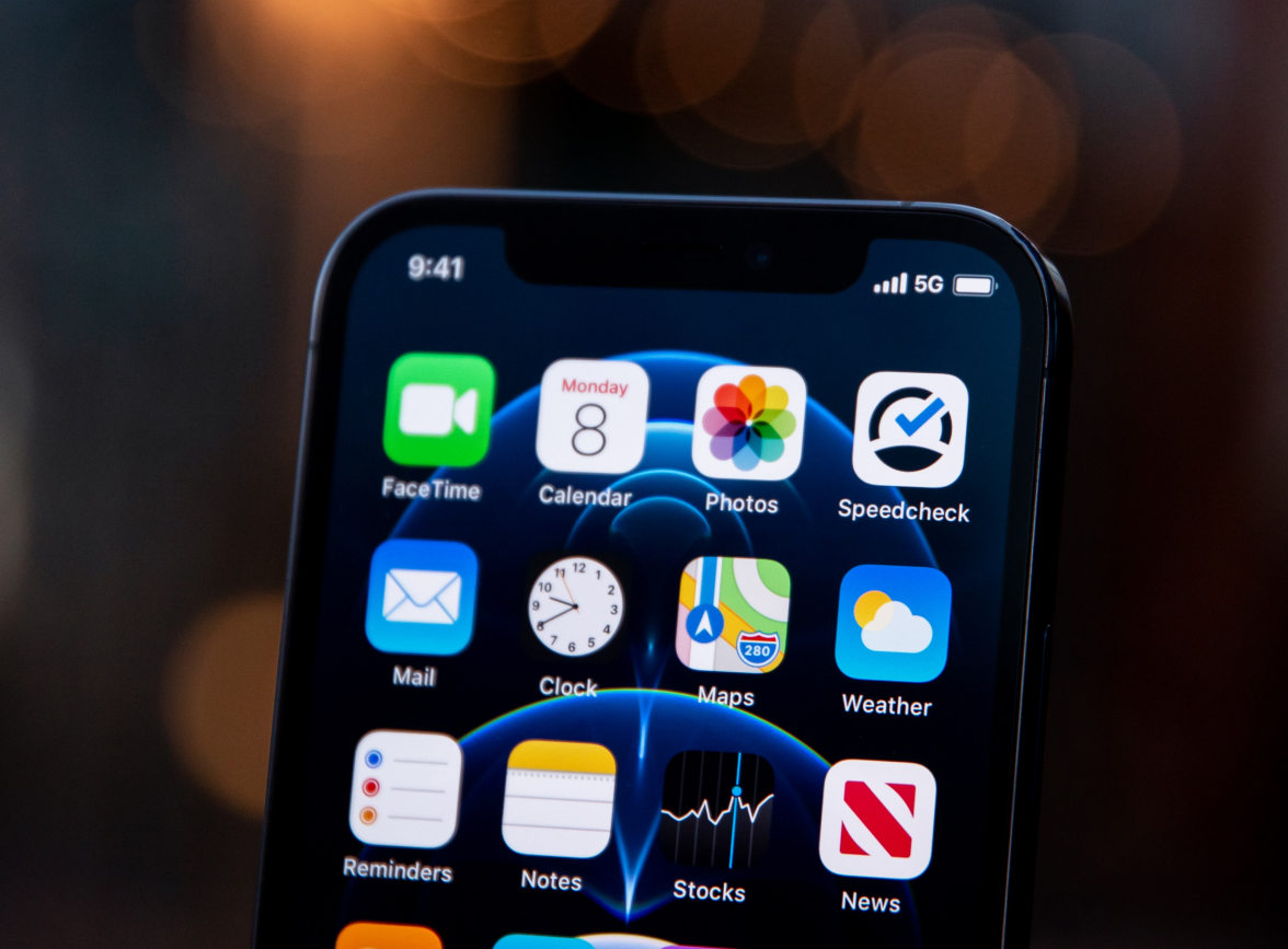 鲤城苹果手机维修分享为什么 iPhone 12 在冬季会自动关机 